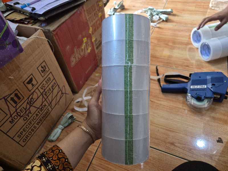 Lakban Goldtape bening 