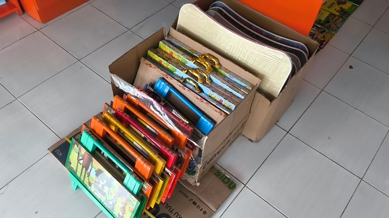 Meja Belajar
